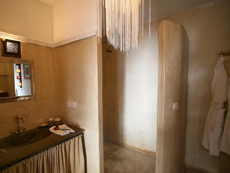Anyssates Bathroom