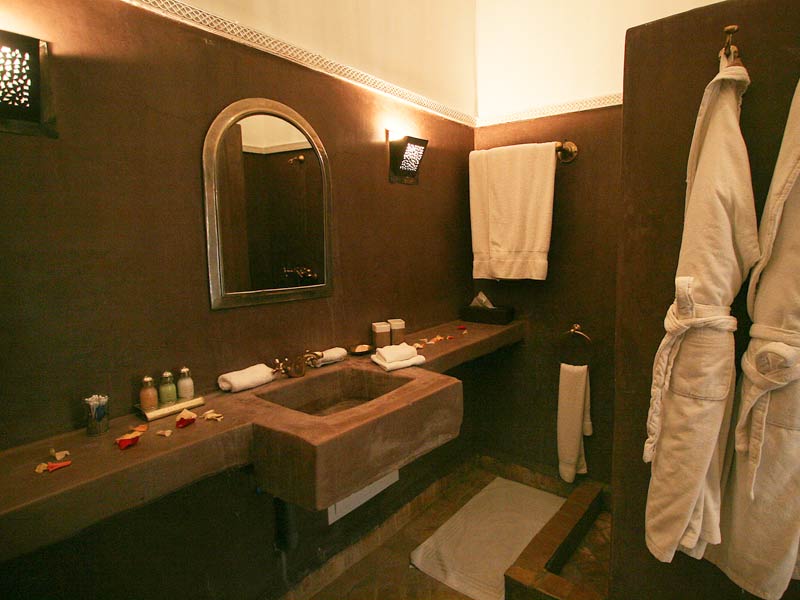 Ariane Bathroom
