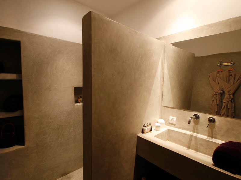 Tadelakt Bathroom