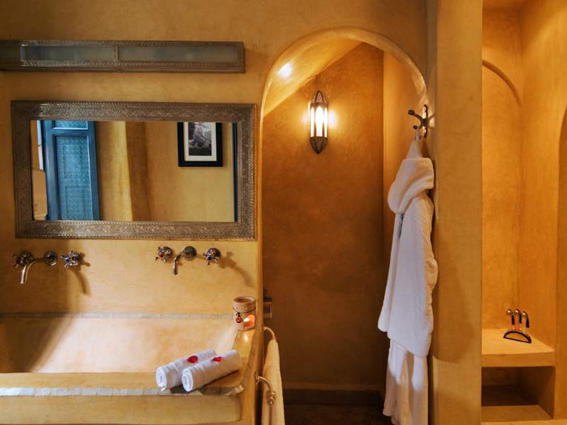Fez suite shower room