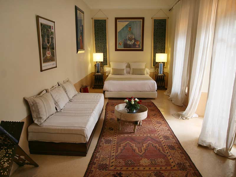 Khiyata Room 