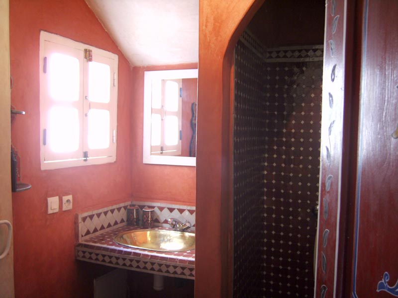 Loubna Bathroom