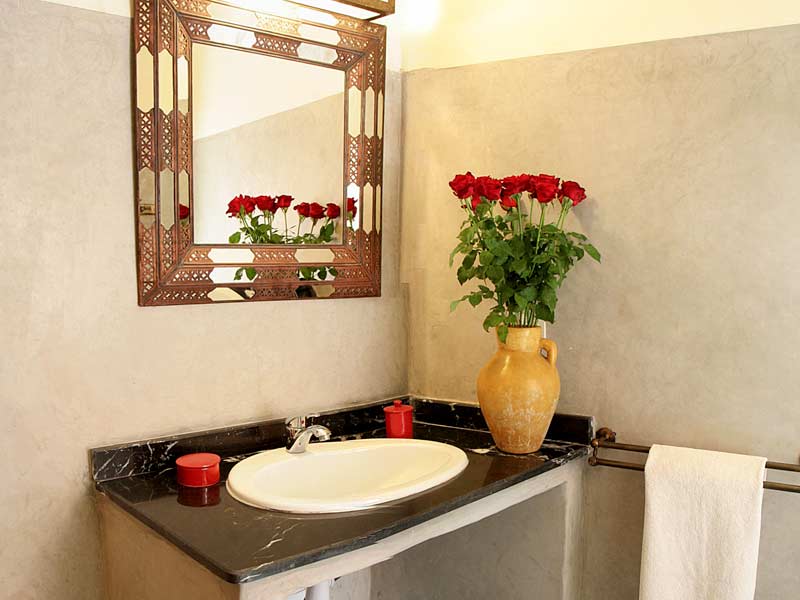 Pearl Bathroom