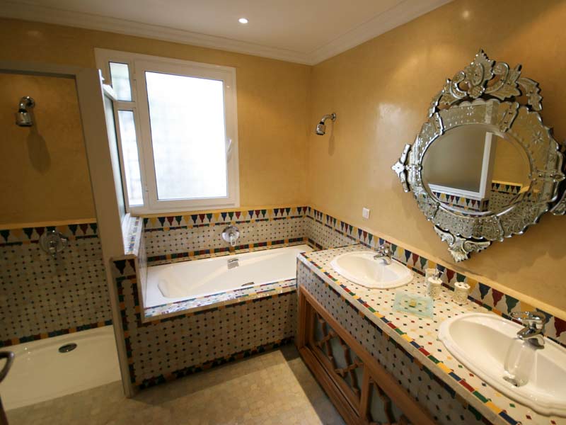 Jacaranda Bathroom