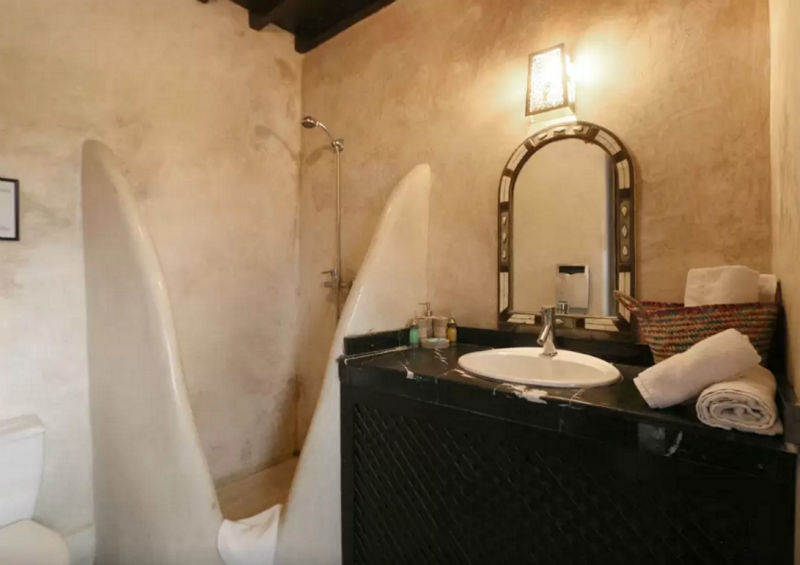 Mesc El Lil Bathroom