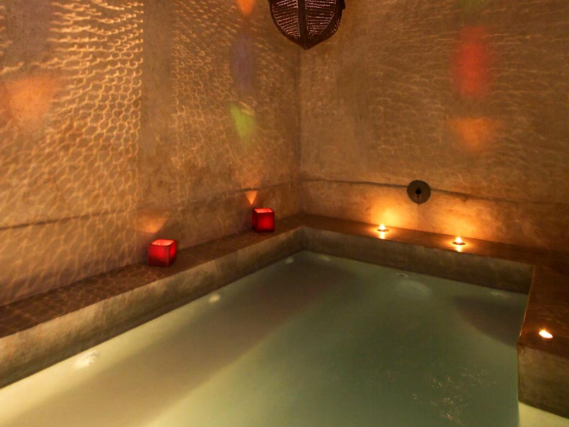 Jacuzzi
