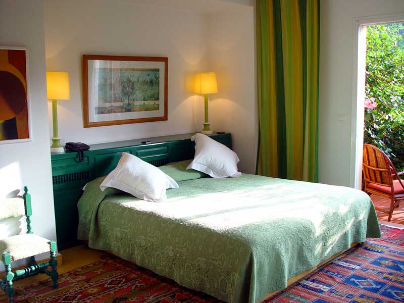 Deluxe Bedroom 2