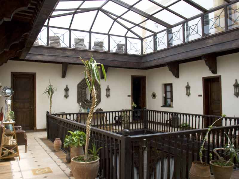 Central walkway